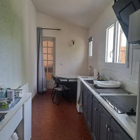 Avec Jardin à 5 Min Du Parc Walibi Appartement *