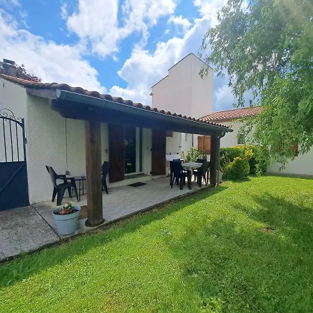 아파트 Avec Jardin A 5 Min Du Parc Walibi