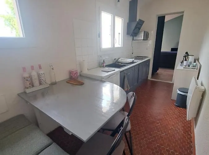 Avec Jardin A 5 Min Du Parc Walibi * Roquefort