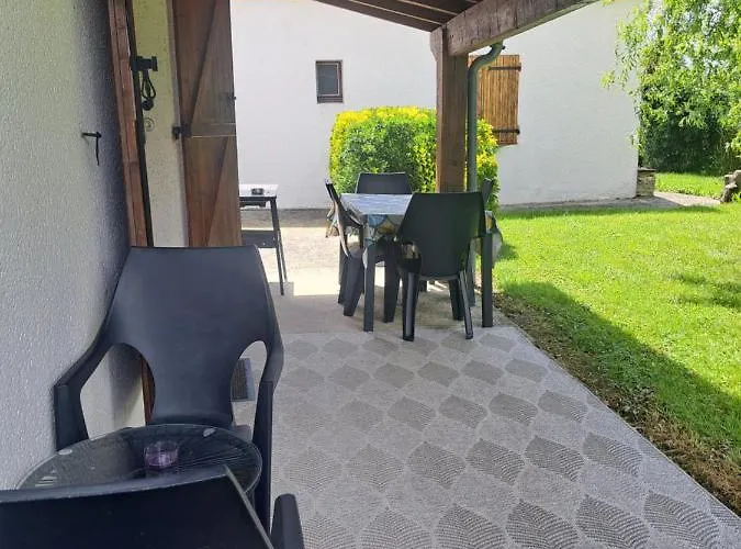 Apartman Avec Jardin A 5 Min Du Parc Walibi Roquefort